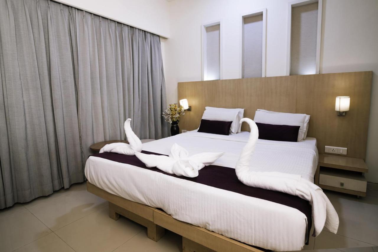 Hotel Monarch Guestline In Midc Rabale, Navi Mumbai Ngoại thất bức ảnh