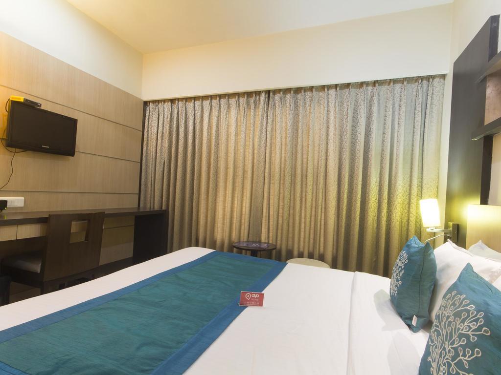 Hotel Monarch Guestline In Midc Rabale, Navi Mumbai Ngoại thất bức ảnh