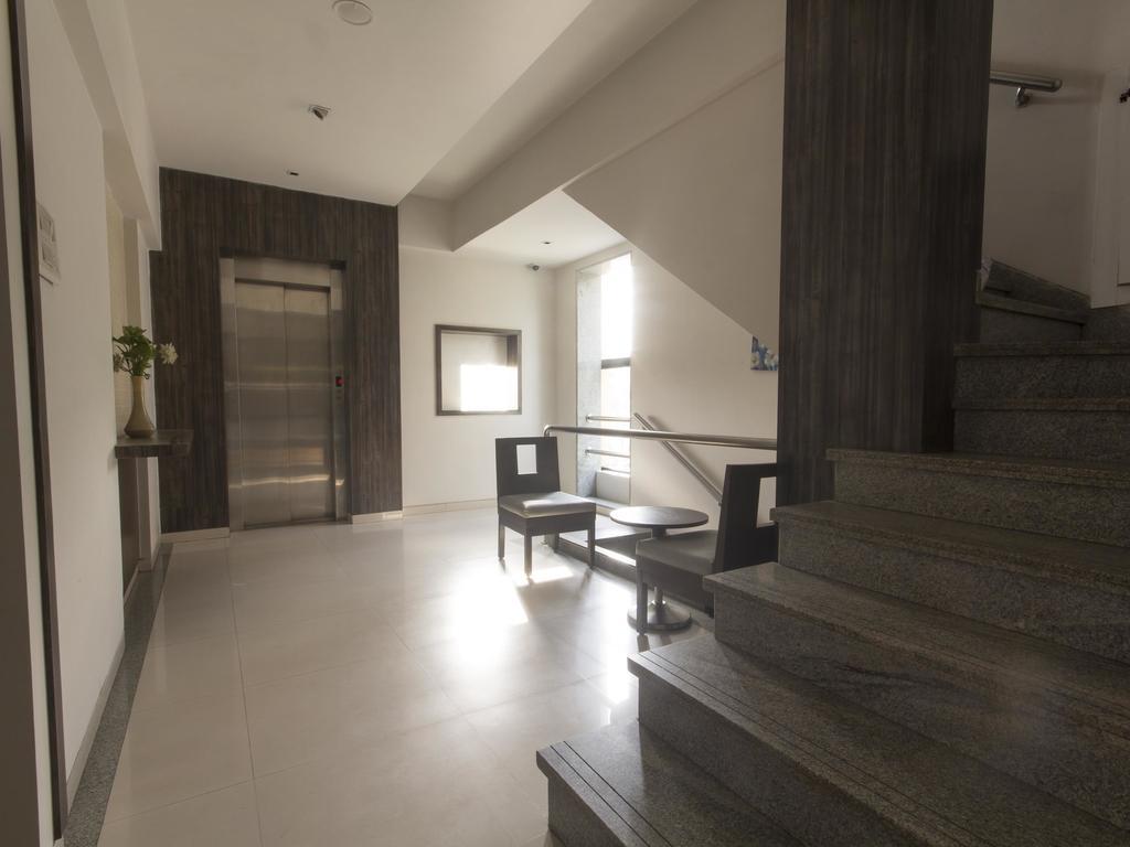 Hotel Monarch Guestline In Midc Rabale, Navi Mumbai Ngoại thất bức ảnh