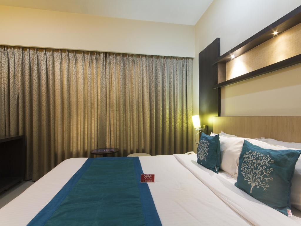 Hotel Monarch Guestline In Midc Rabale, Navi Mumbai Ngoại thất bức ảnh