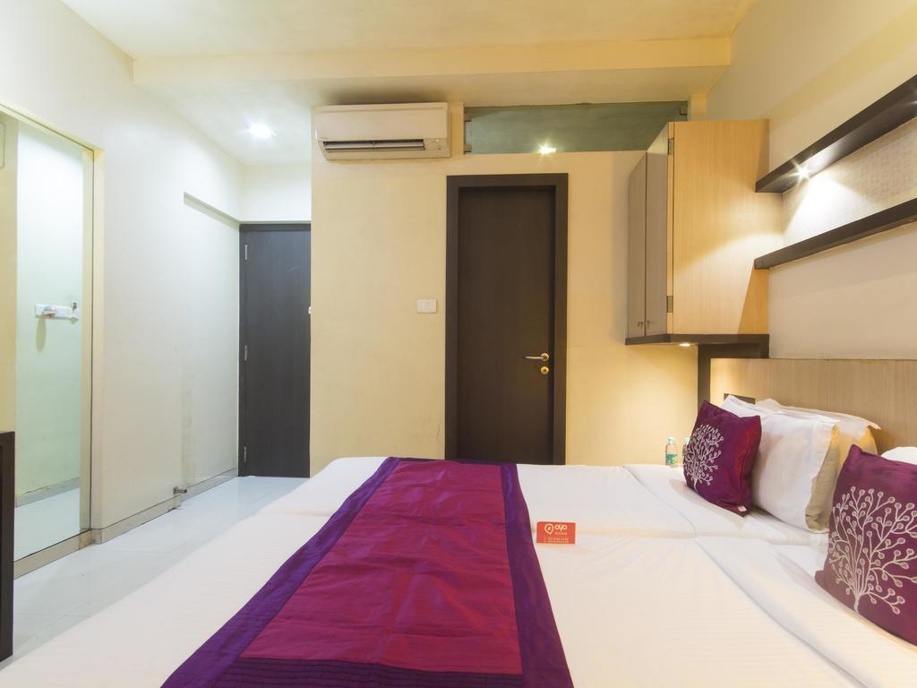Hotel Monarch Guestline In Midc Rabale, Navi Mumbai Ngoại thất bức ảnh