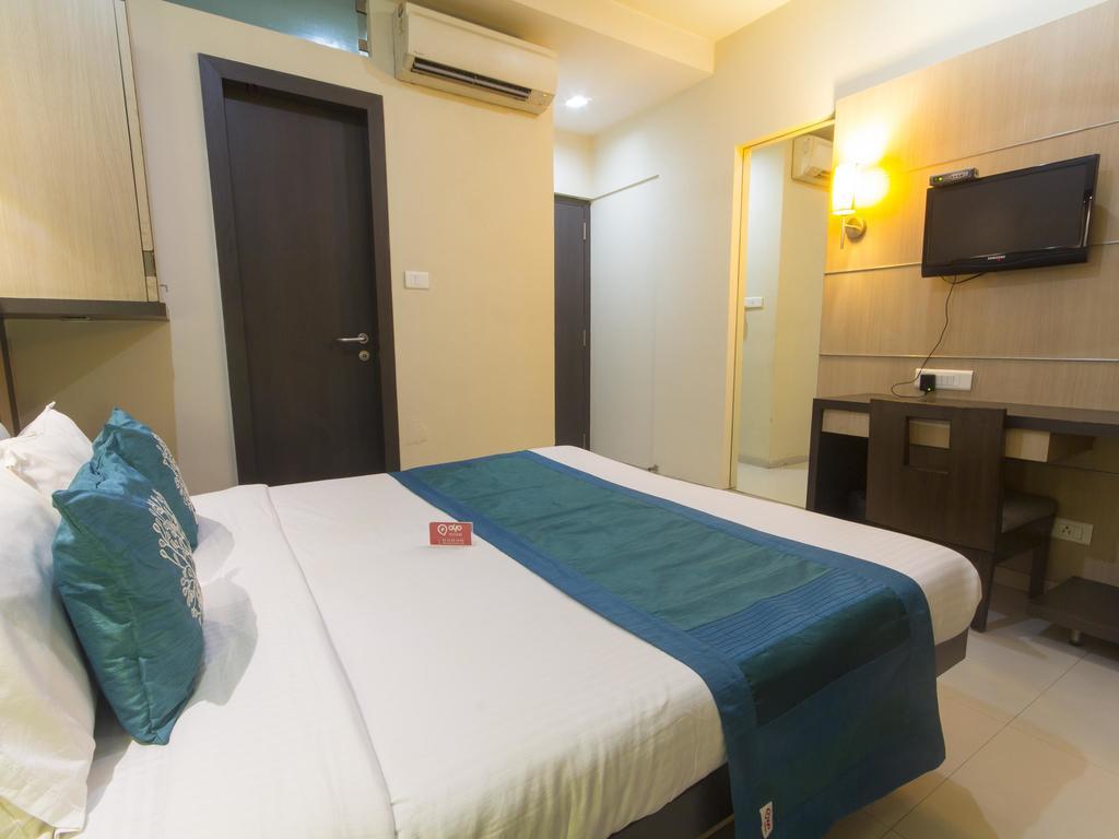 Hotel Monarch Guestline In Midc Rabale, Navi Mumbai Ngoại thất bức ảnh